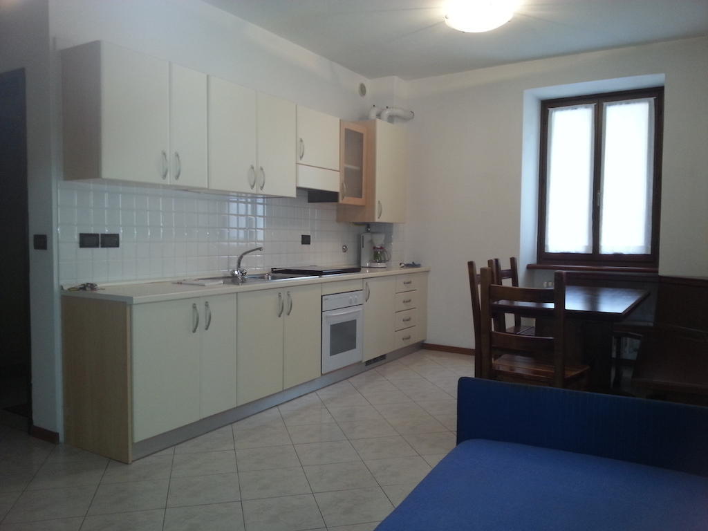 Apartamento Casa Francesca Riva del Garda Habitación foto