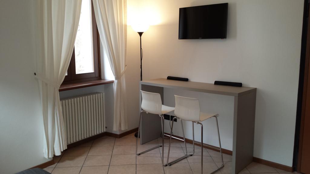 Apartamento Casa Francesca Riva del Garda Habitación foto